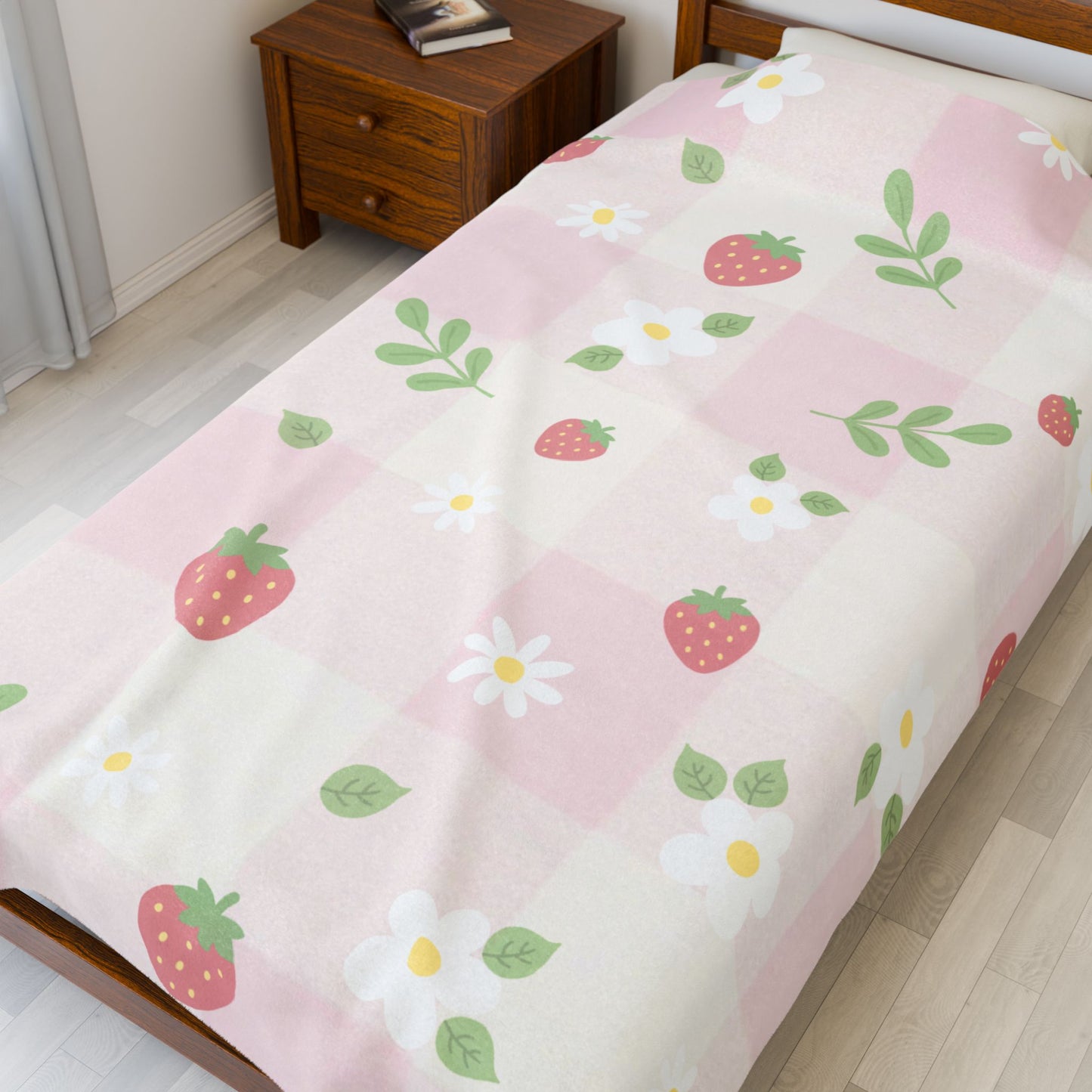 Strawberry Blossom Velveteen Plush Blanket